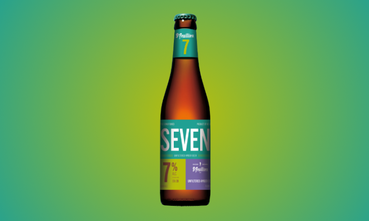 St Feuilien 7 flesje op kleurrijke achtergrond